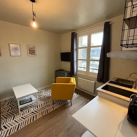 Du Theatre Apartment